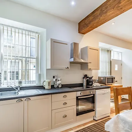 Semesterbostad Shire - Uk37451 *